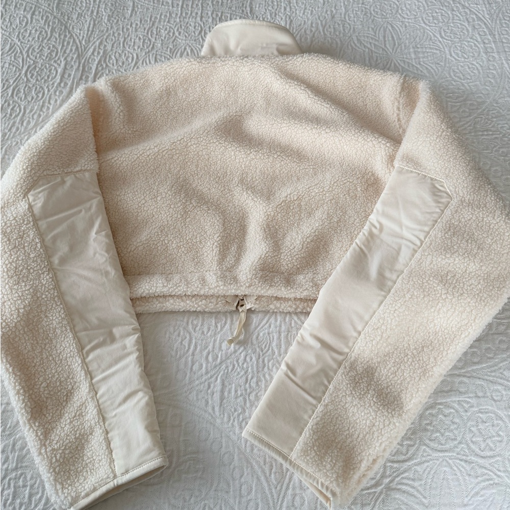 SKIMS Teddy Funnel Cropped Jacket Color Ecru Size Large NWT - Picture 6 of 8